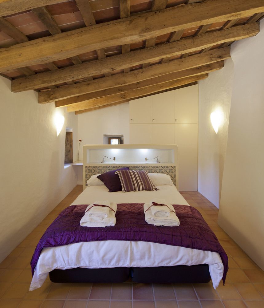 B&B La Rectoria De Sant Miquel De Pineda Sant Felíu de Pallarols Buitenkant foto