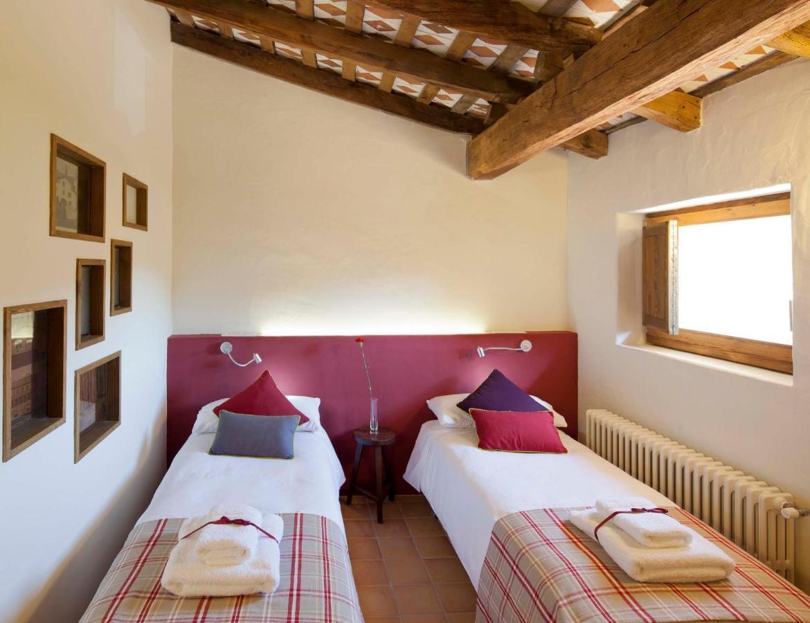 B&B La Rectoria De Sant Miquel De Pineda Sant Felíu de Pallarols Buitenkant foto