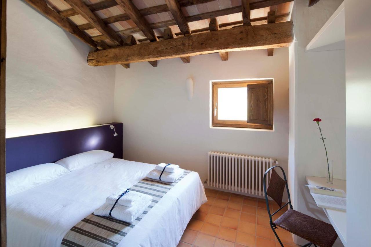 B&B La Rectoria De Sant Miquel De Pineda Sant Felíu de Pallarols Buitenkant foto