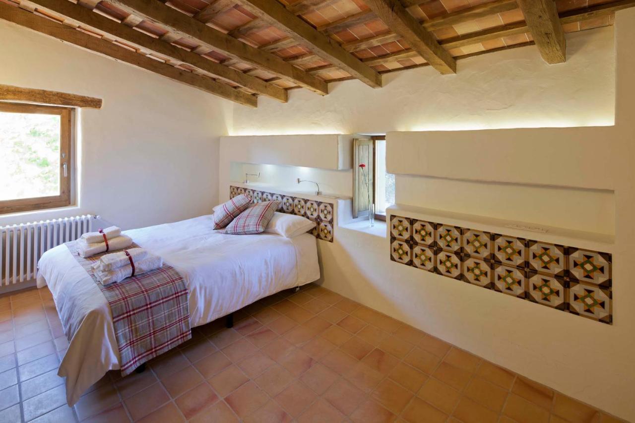 B&B La Rectoria De Sant Miquel De Pineda Sant Felíu de Pallarols Buitenkant foto